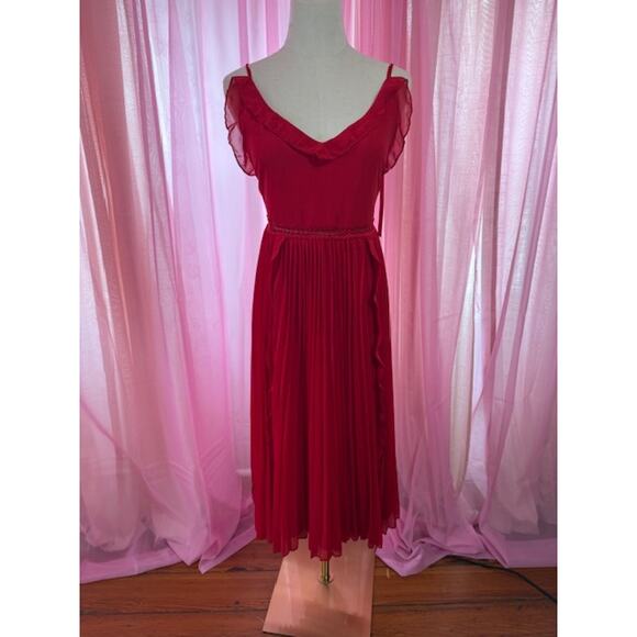 Lulus Dresses & Skirts - FIRE RED LULUS DRESS SIZE XLARGE NWT